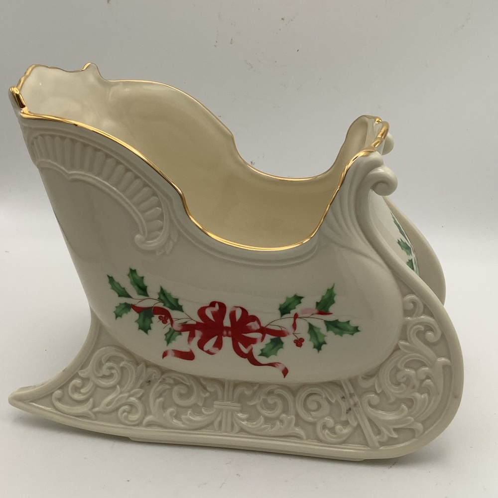 Lenox Legacy Edition Holiday Sleigh Centerpiece